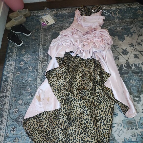 Dress - Picture 2 of 2